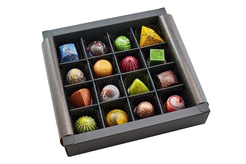 Maasz Schokolade - Gemischte Box mit 16 Pralinen Maasz Schokolade - Gemischte Box mit 16 Pralinen