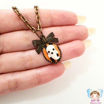 Collar Camafeo Fantasma