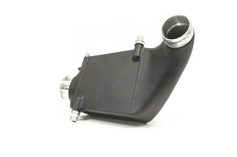 AMS Performance M133 AMG (A45/CLA45/GLA45) Alpha Intercooler AMS Performance M133 AMG (A45/CLA45/GLA45) Alpha Intercooler