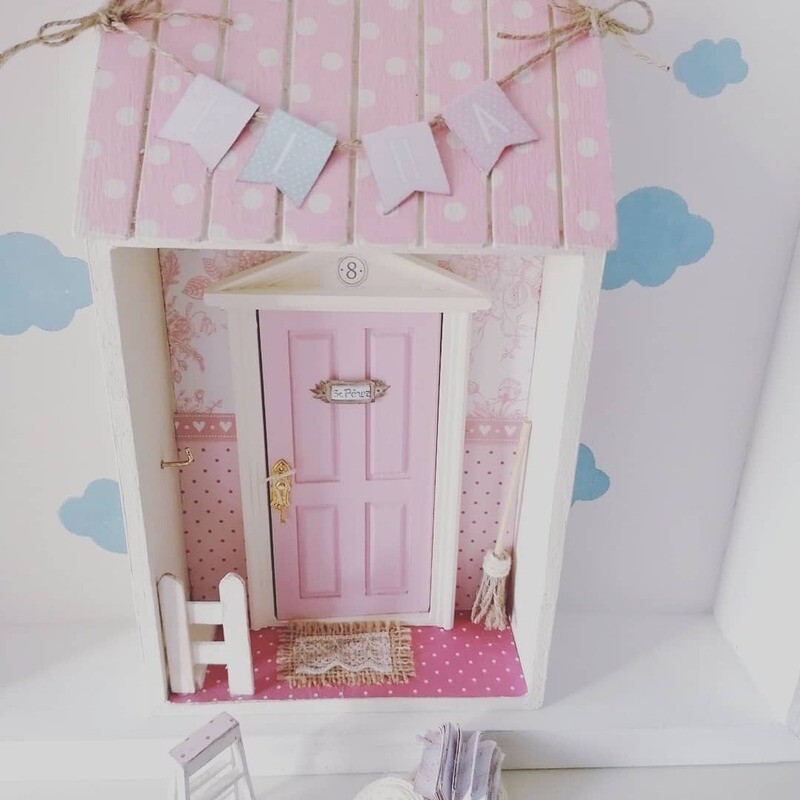 Casita con puerta Ratón Pérez