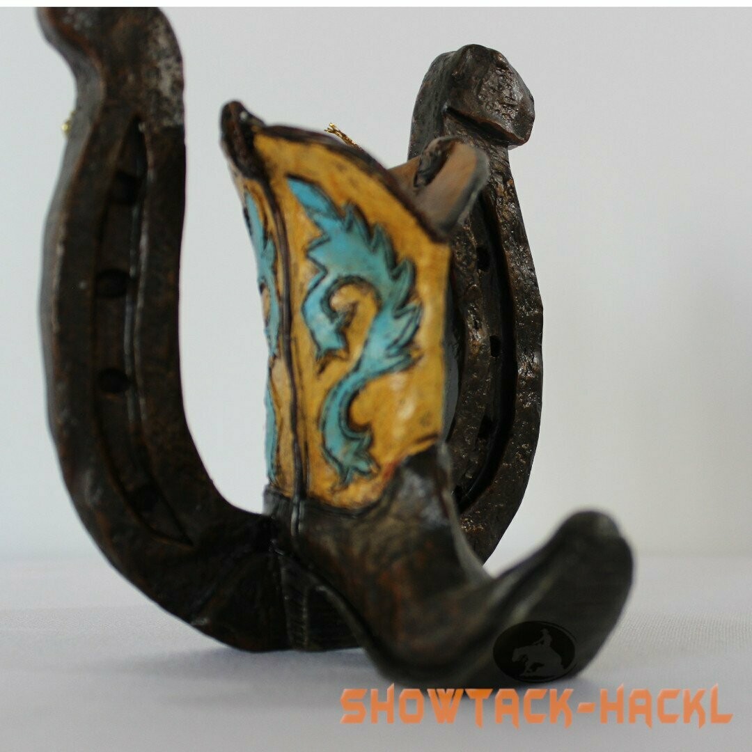 Stiefel mit Hufeisen als Glücksbringer  h, 12 cm x b, 12 cm x t, 8 cm