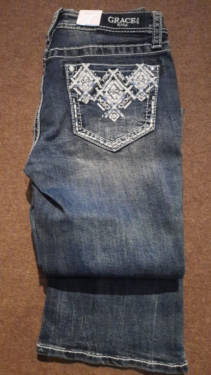 Grace in LA Bootcut stretch 2%