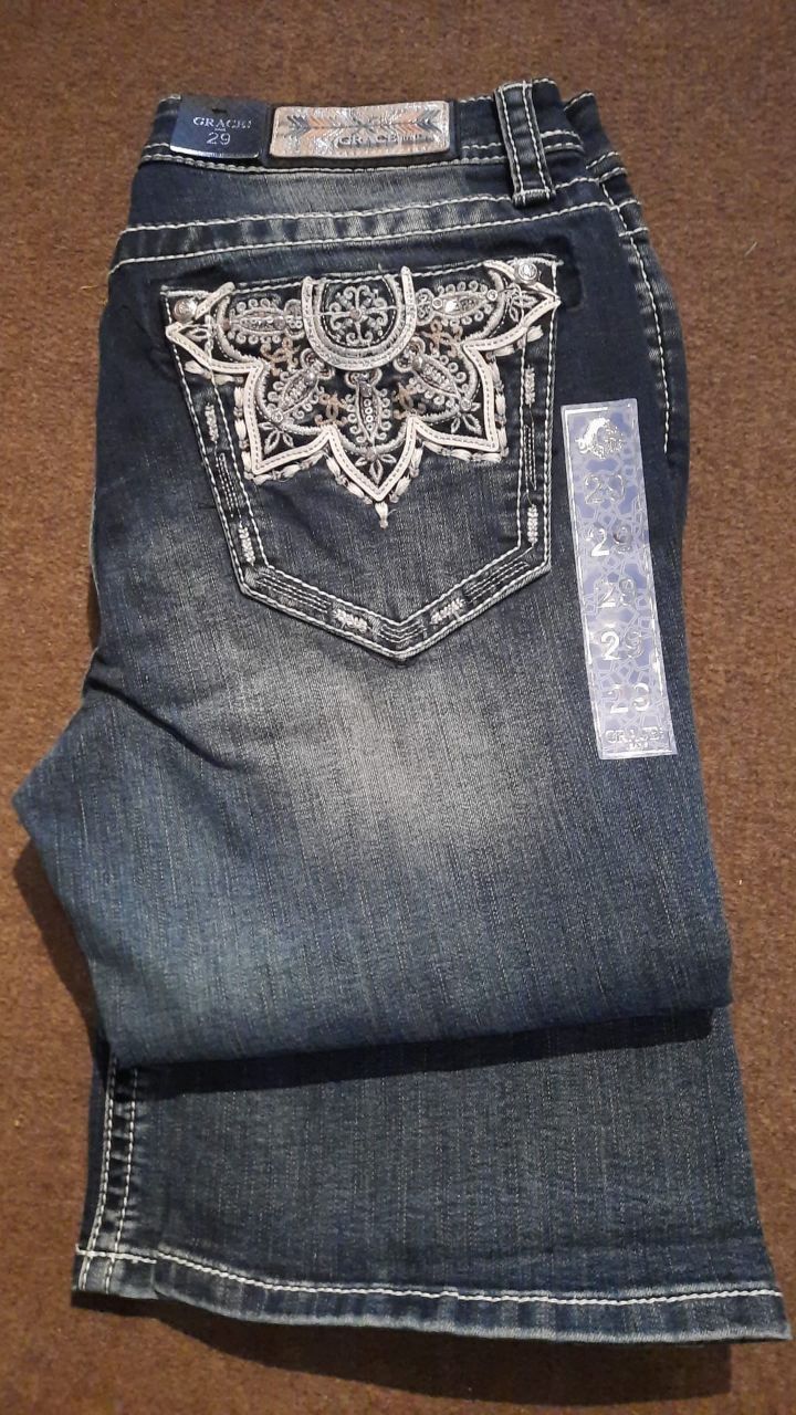 Grace in LA Bootcut stretch 2%