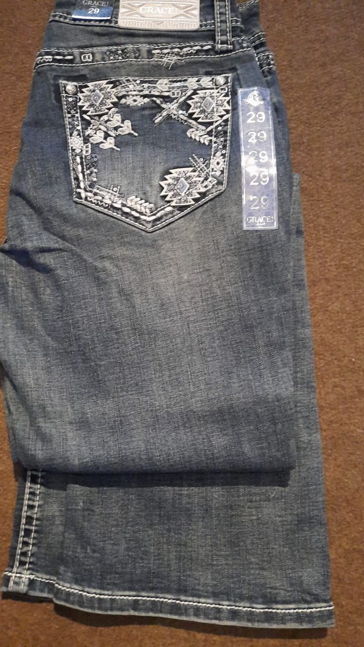Grace in LA Bootcut stretch 2%