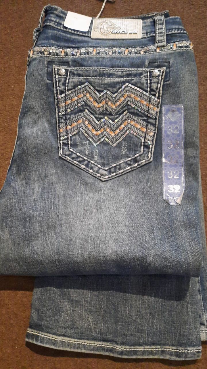 Grace in LA Bootcut stretch 2%