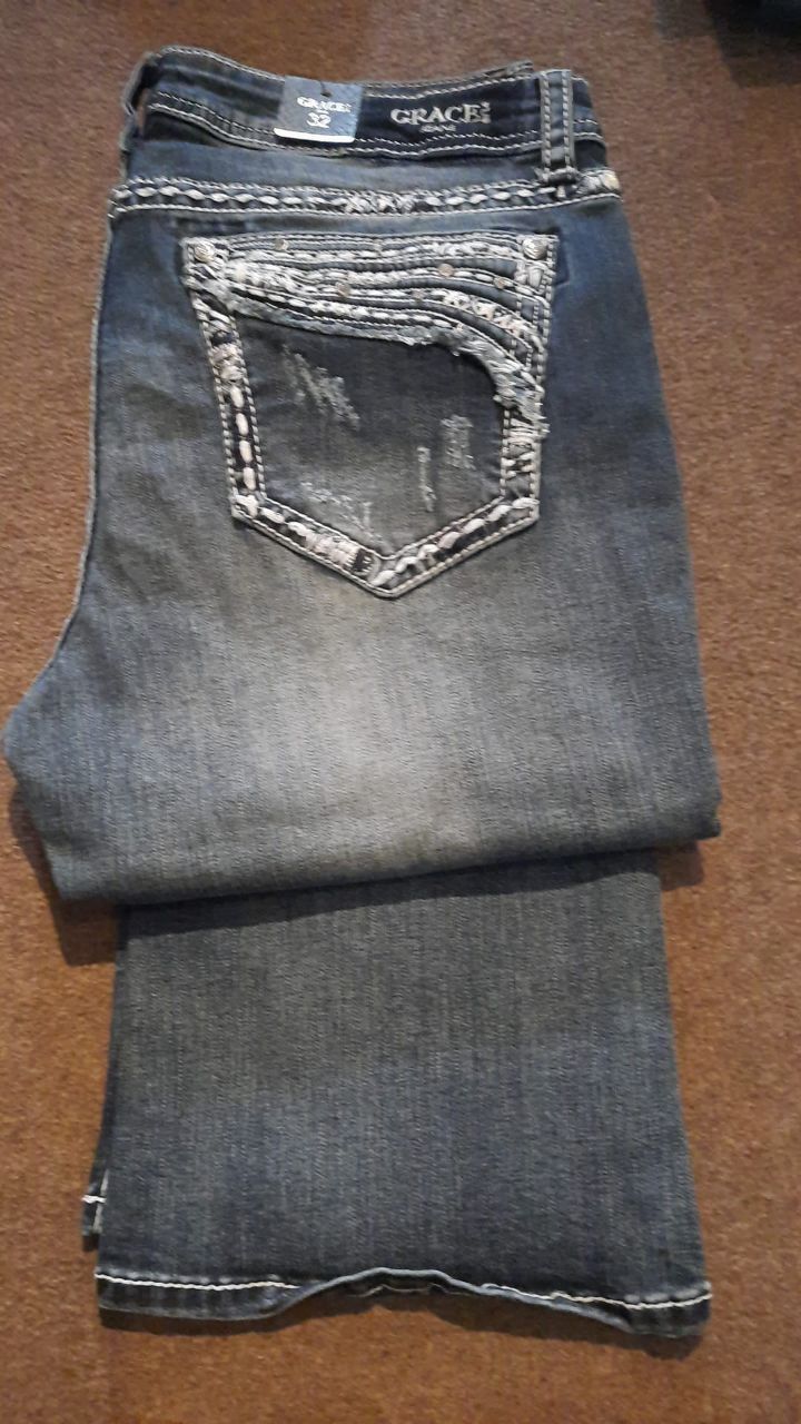 Grace in LA Bootcut stretch 2%