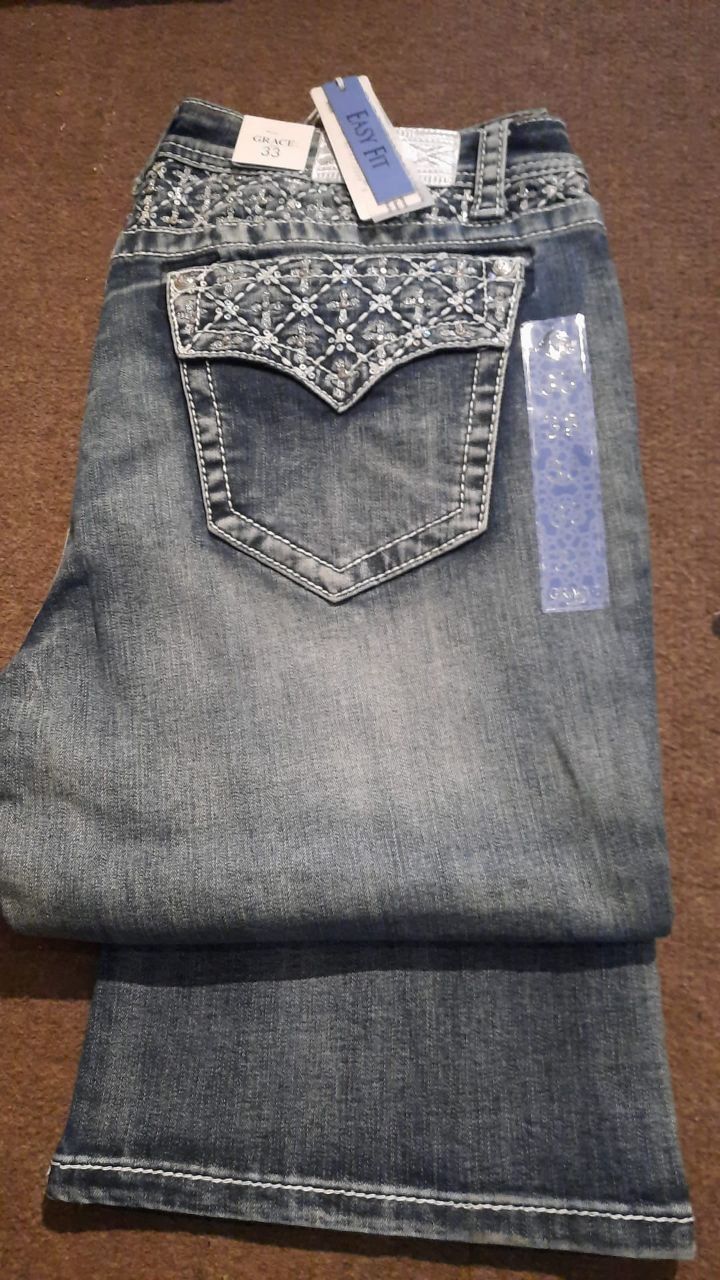 Grace in LA Bootcut stretch 2%