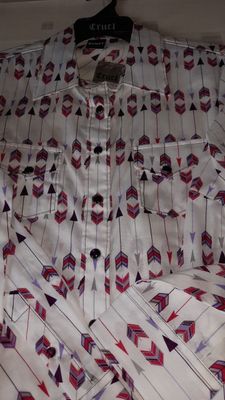 WOMEN'S SOLID BUTTON-UP SHIRT