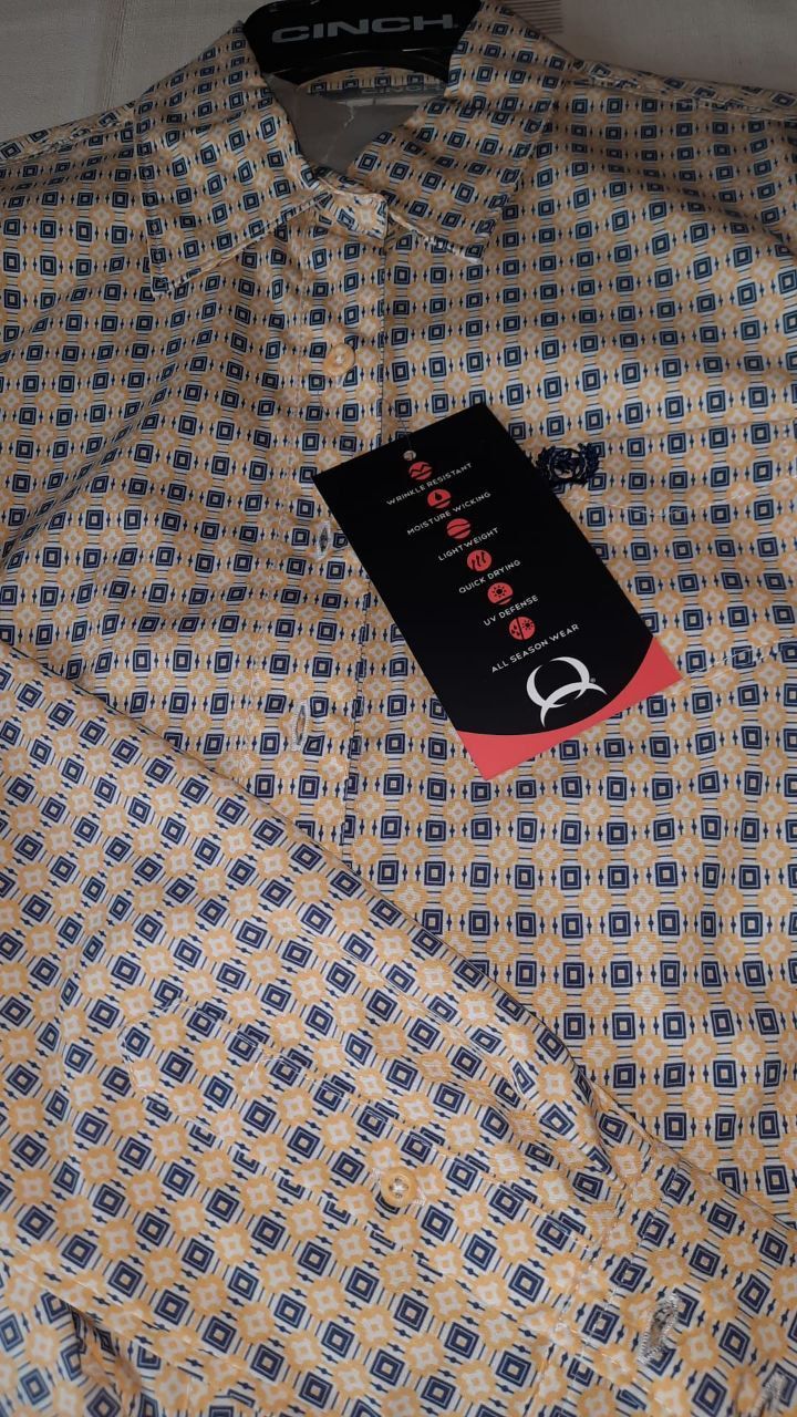 WOMEN'S SOLID BUTTON-UP SHIRT
