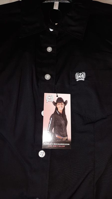 WOMEN'S SOLID BUTTON-UP SHIRT