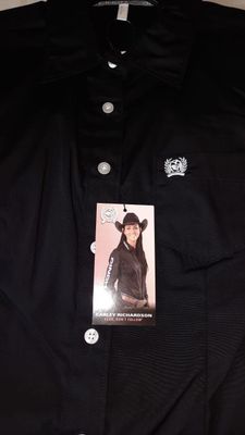 WOMEN'S SOLID BUTTON-UP SHIRT