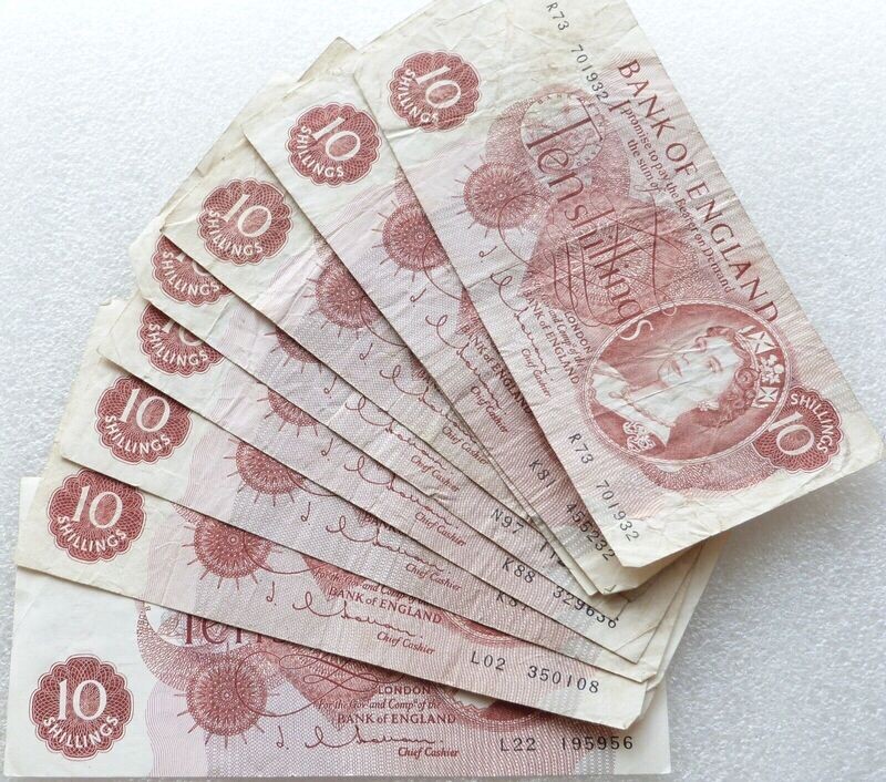 1963 - 1967 Bank of England J Q Hollom Red 10 Shilling Banknote (K65 to Z99)