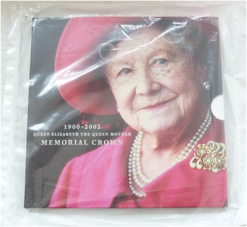 2002 Queen Mother Memorial £5 Brilliant Uncirculated Coin Pack Sealed