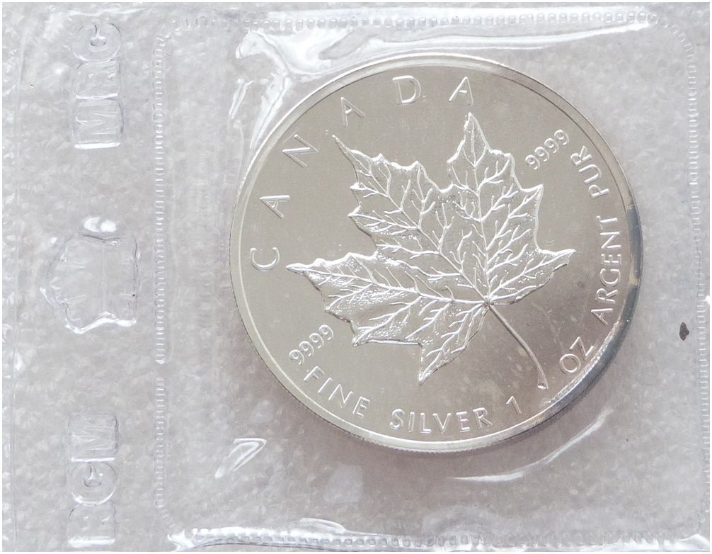 1988 Canada Maple Leaf $5 Silver 1oz Coin - First Year of Issue