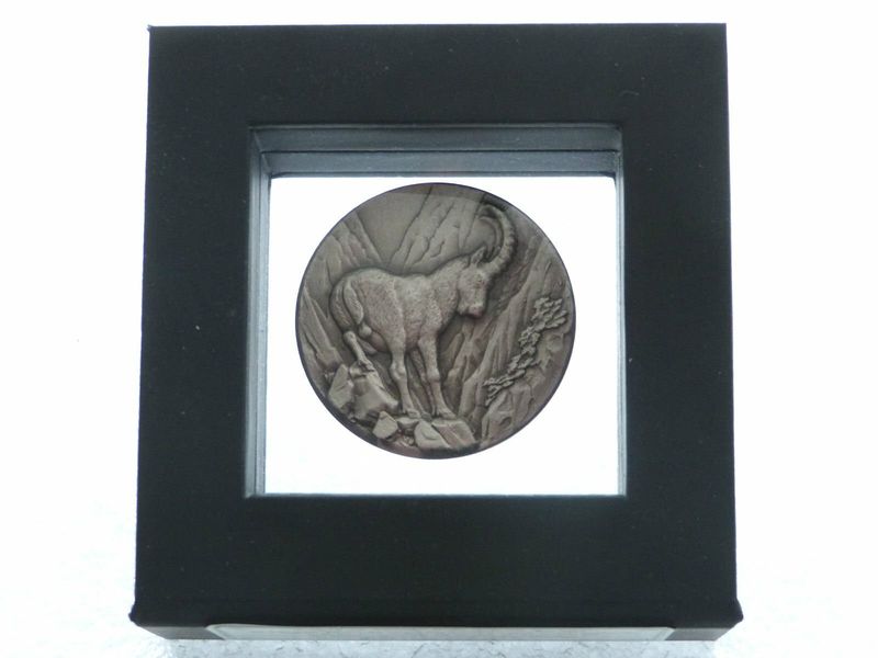 2014 Niue Swiss Wildlife High Relief Capricorn $2 Silver Antique 1oz Coin Box Coa
