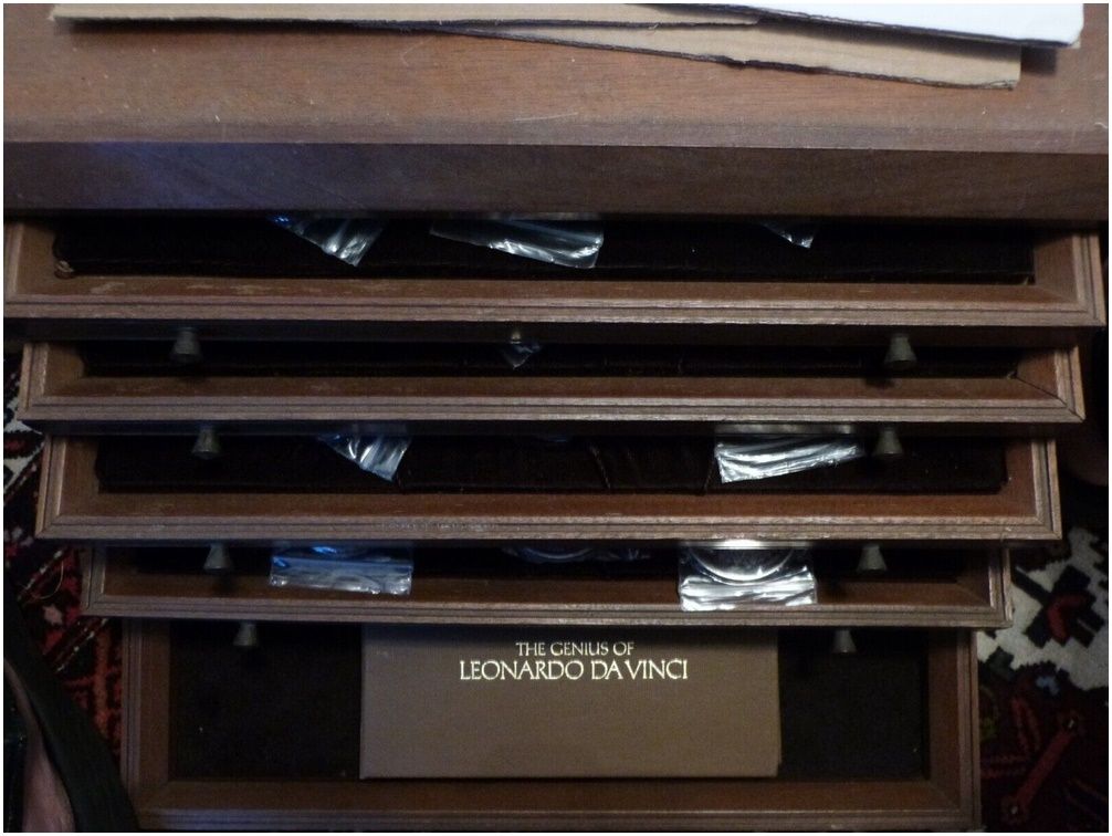 1975 John Pinches Genius of Leonardo da Vinci Silver Proof 50 Medal Set - 2,500 Grams