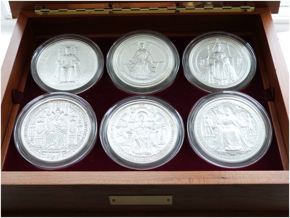 2007 Royal Mint Great Seals of the 20th Century Silver Satin 30oz Medal Set Box Coa 2007 Royal Mint Great Seals of the 20th Century Silver Satin 30oz Medal Set Box Coa