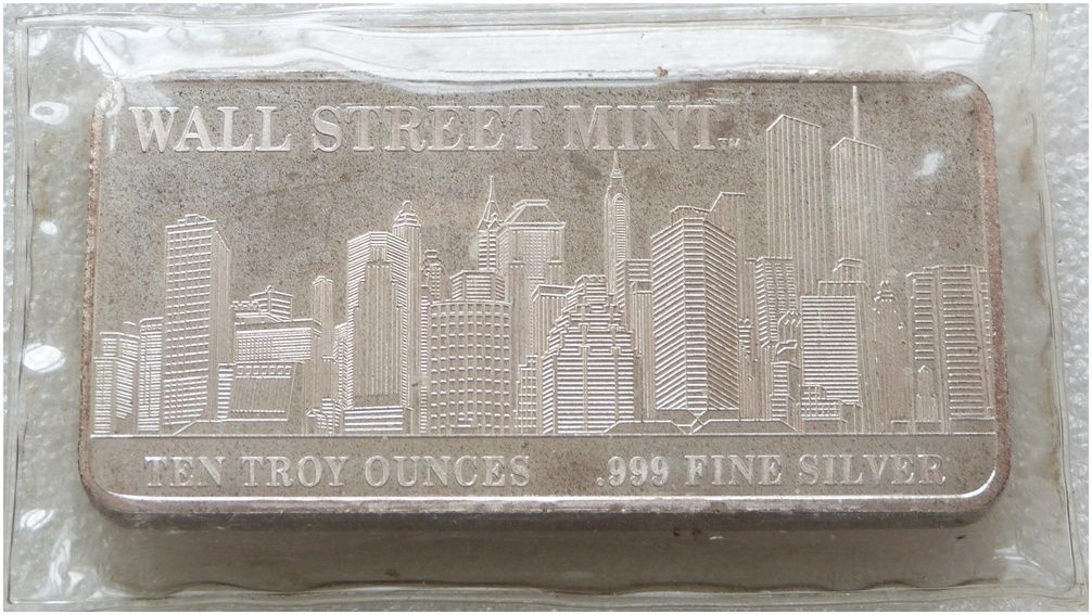 Wall Street Mint Twin Towers in the Skyline .999 Silver 10oz Bar Ingot Sealed Wall Street Mint Twin Towers in the Skyline .999 Silver 10oz Bar Ingot Sealed
