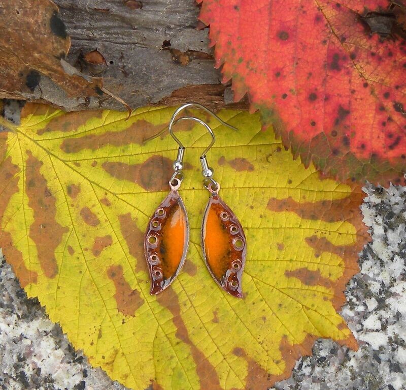 Boucles d'oreilles "ailes d'insecte" orange et marron