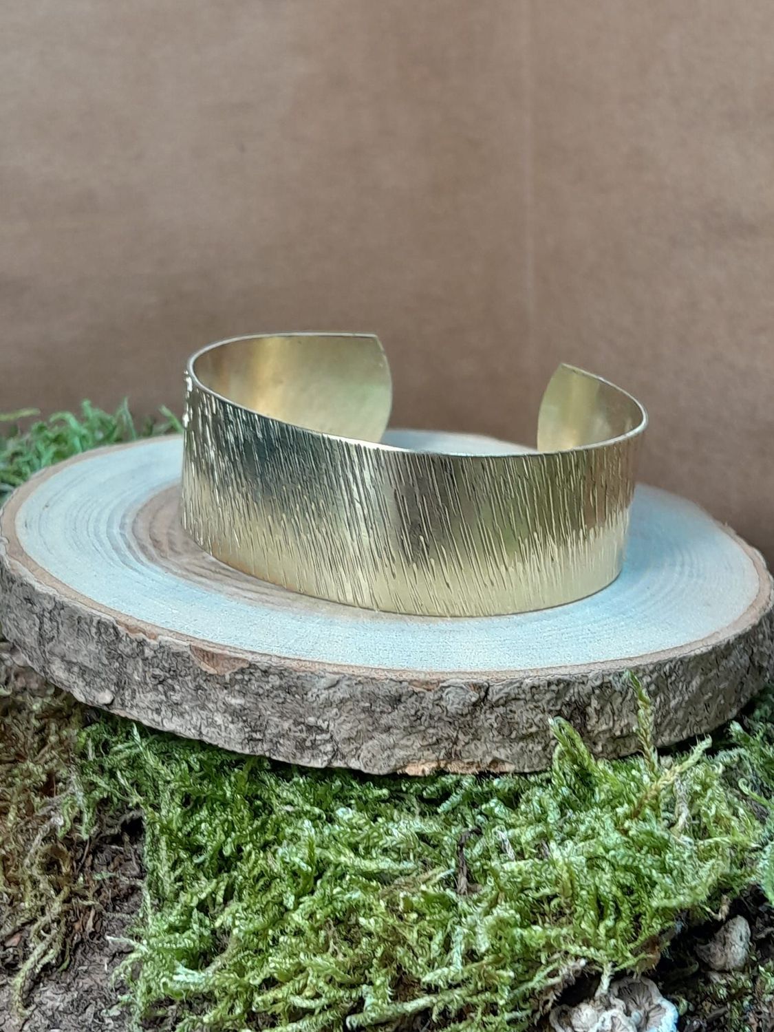 Bracelet 2 cm en laiton texturé