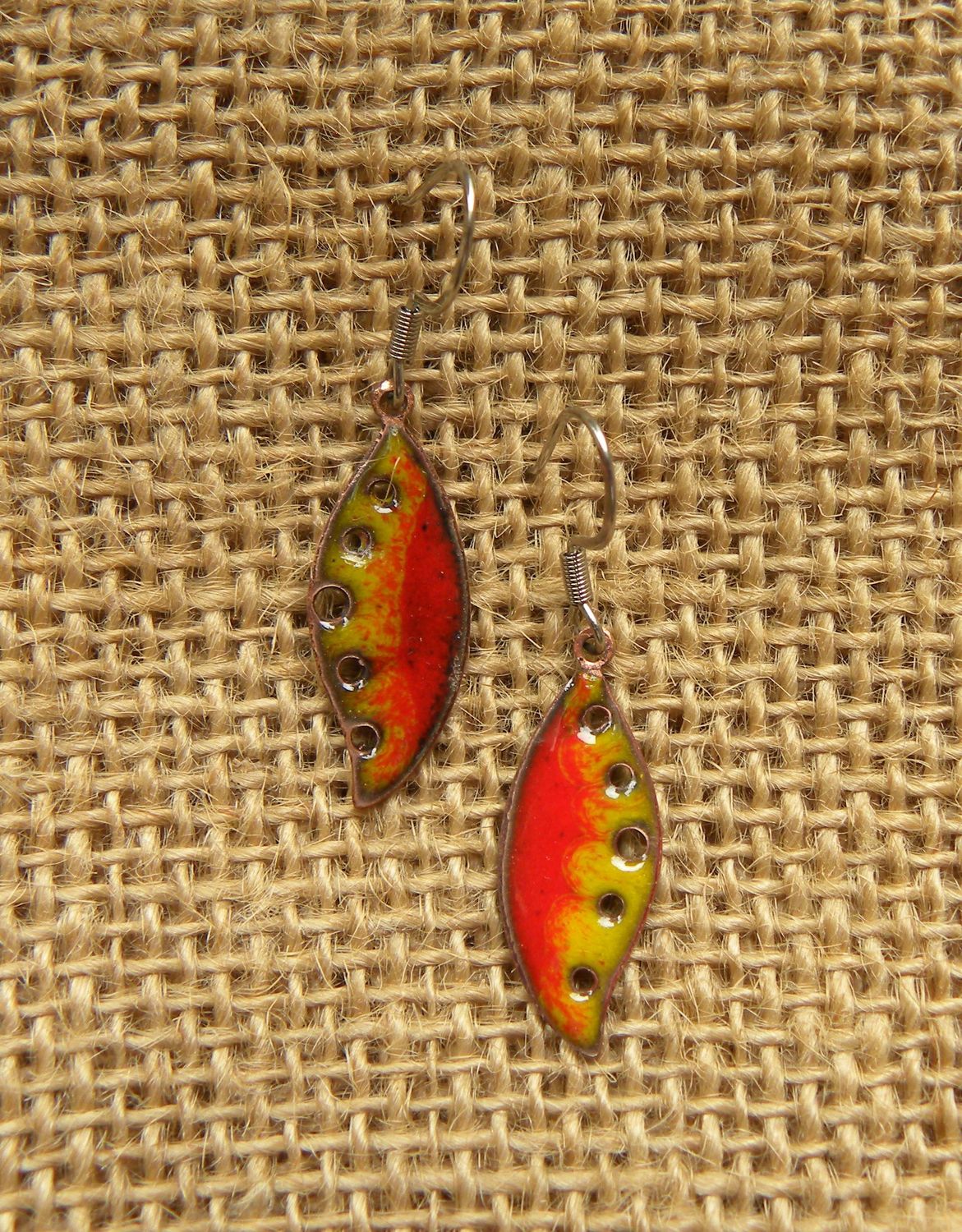 Boucles d'oreilles en cuivre émaillé rouge et jaune