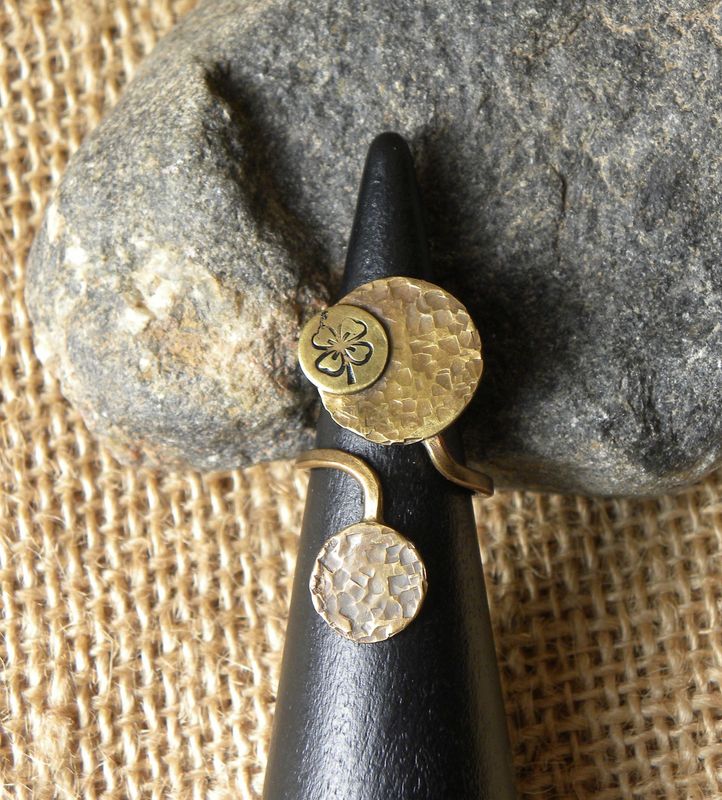 Bague "bulles" petit trèfle