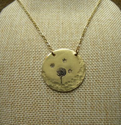 Pendentifs en laiton martelé