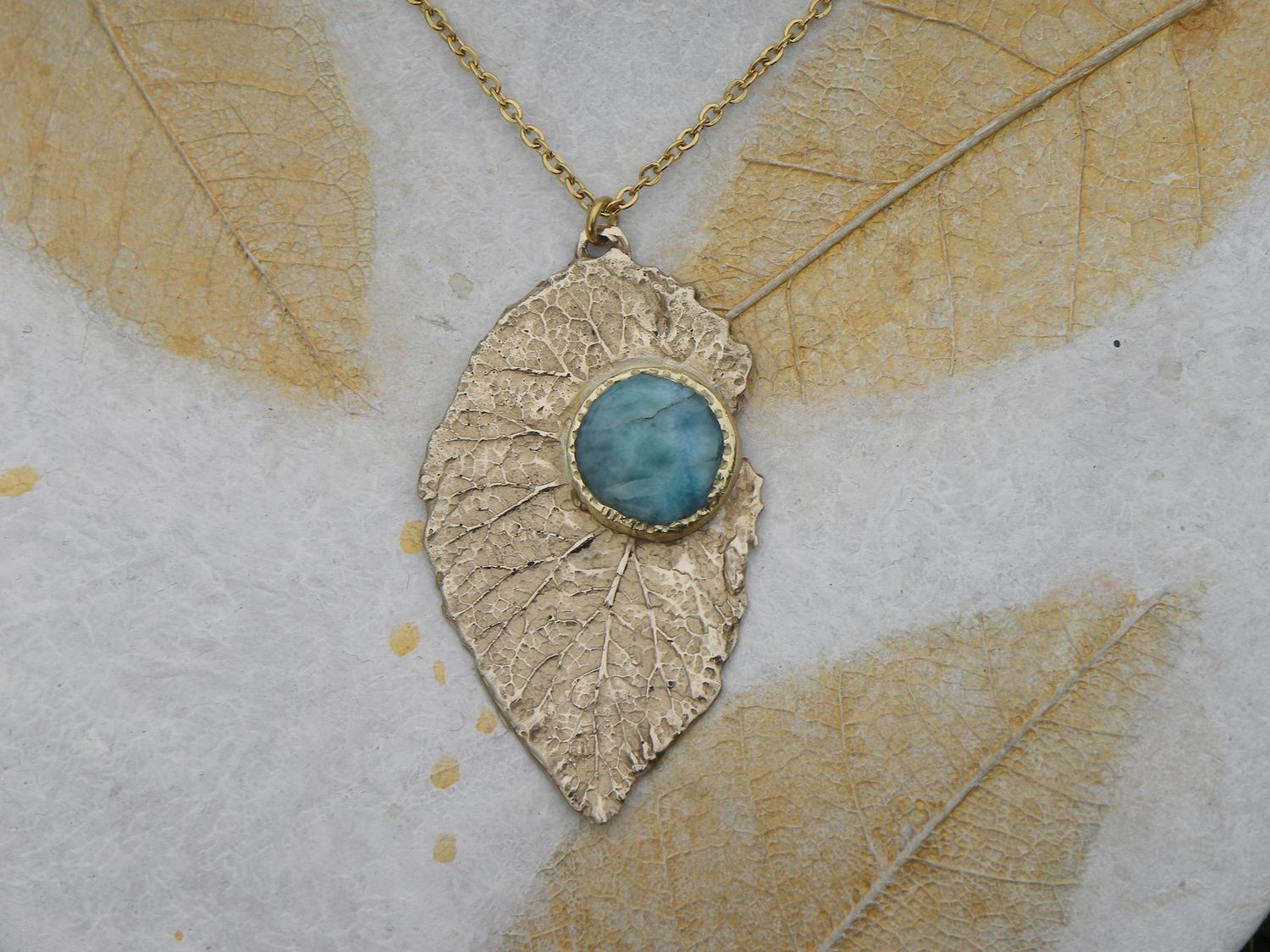 Feuille de bégonia et larimar