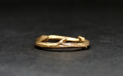 Ring "Zweig" aus Gold