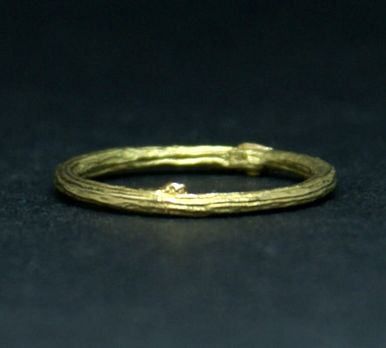Ring "Zweig" fein aus Gold