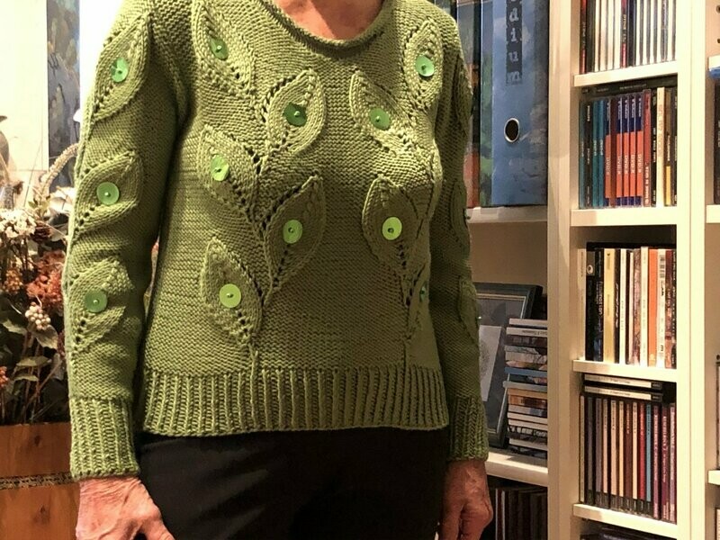 Pullover aus Schurwolle, Ajour Blattmuster mit Pailletten