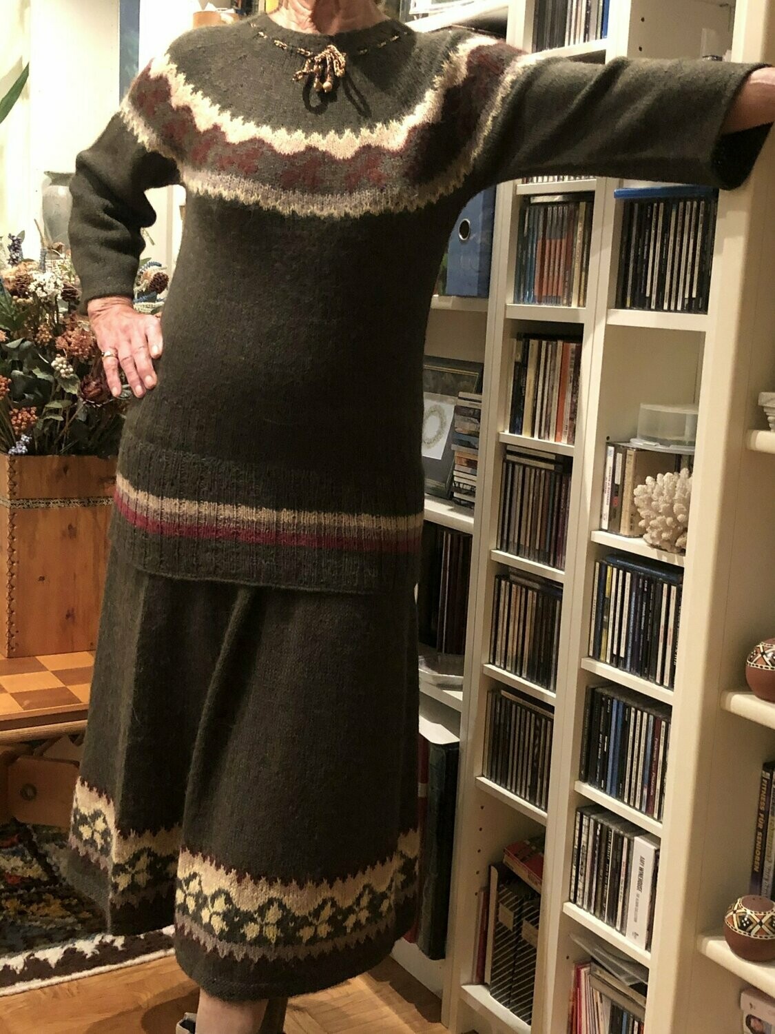 Rock mit Oberteil, Alpaca
Rundpasse mit farbigem Musterstrick
