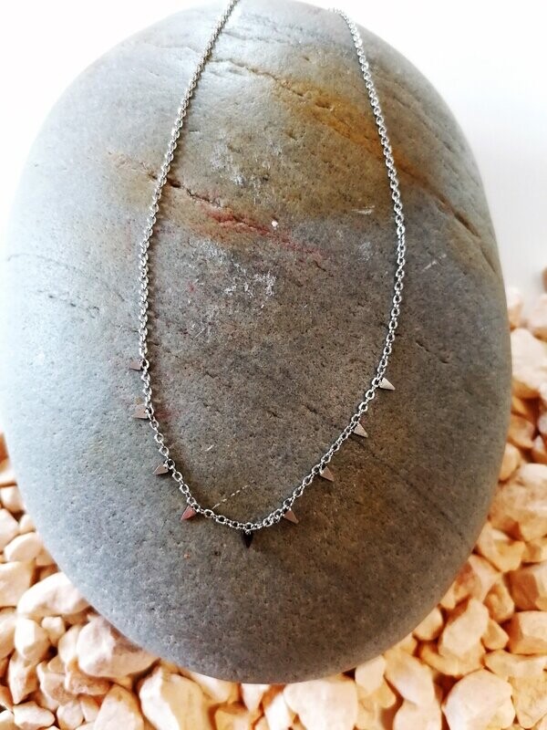 COLLAR  PUNTAS