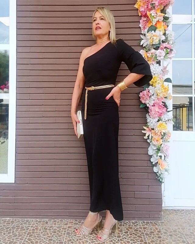VESTIDO MIDI HOMBRO DESCUBIERTO NEGRO