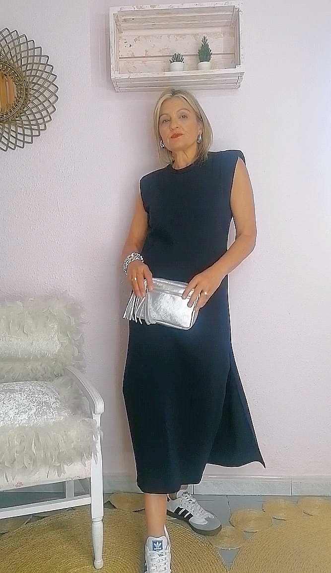 VESTIDO HOMBRERAS ABERTURAS MARINO