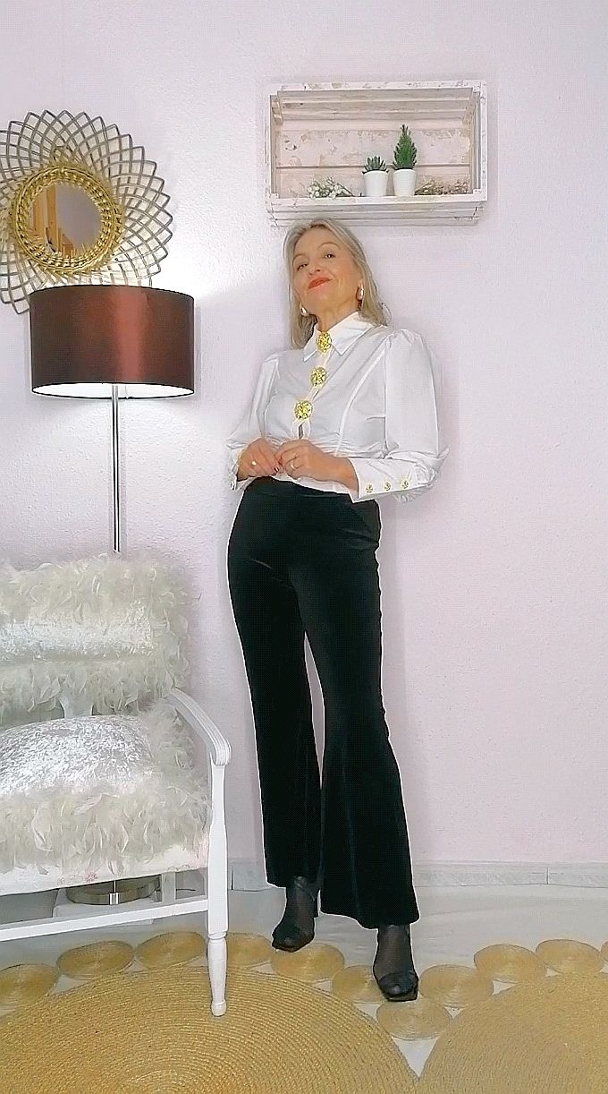 CAMISA FRUNCIDA BLANCA MAXI BOTONES DORADOS