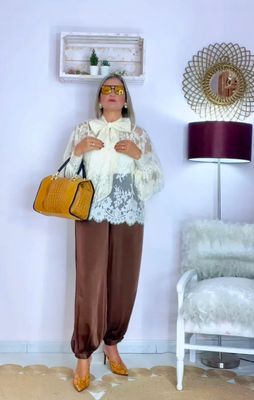 BLUSA ENCAJE LAZO MANTEQUILLA