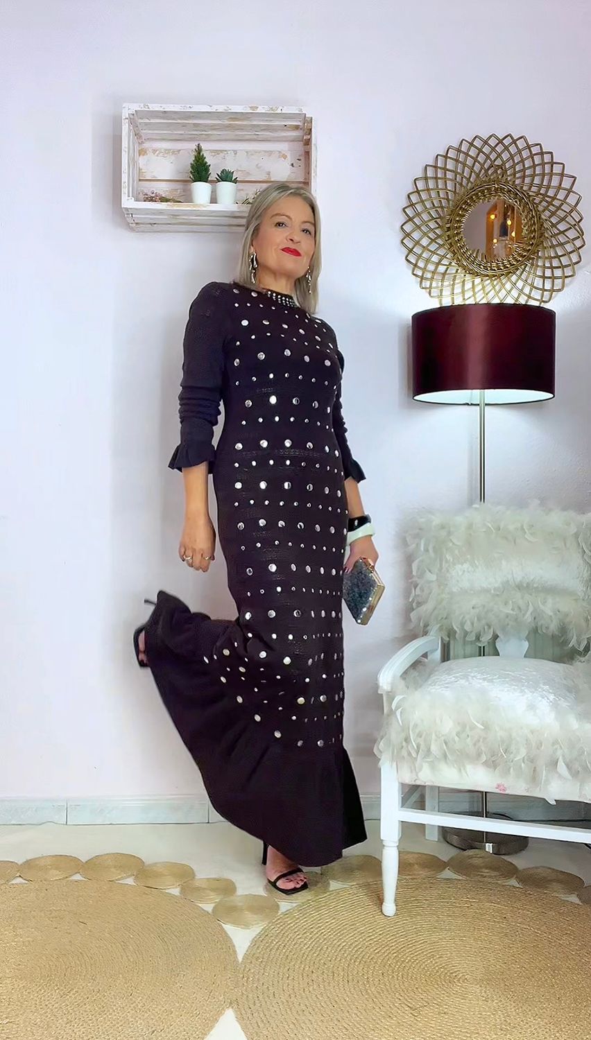 VESTIDO PUNTO TACHAS CHOCOLATE