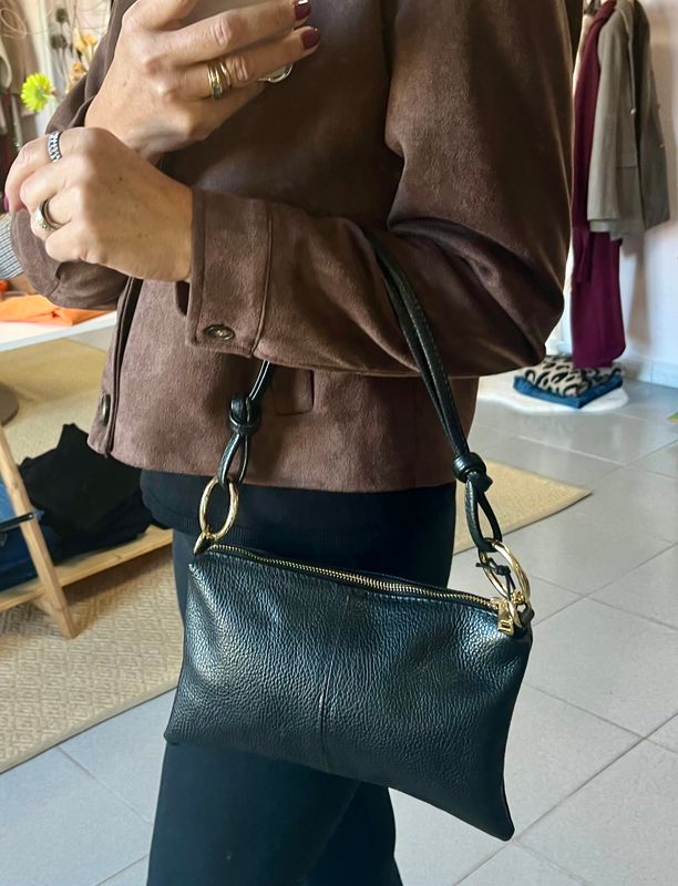 BOLSO  PIEL NEGRO ASA NUDOS