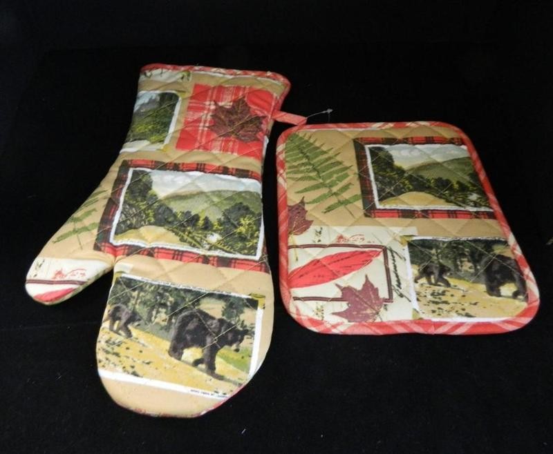 Woodland Lodge Oven Mitt &amp; Potholder Set Ulster Weavers UK Bear Maple Leaf Fern