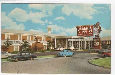 Ramada Inn Cars Love Field Airport Dallas Texas 1968 postcard