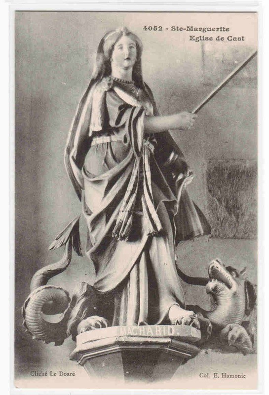 Ste Marguerite Statue Eglise de Cast Bretagne France postcard
