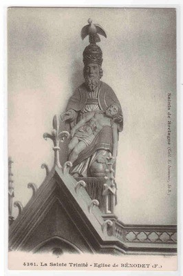 Le Sainte Trinite Eglise de Benodet  Bretagne France postcard
