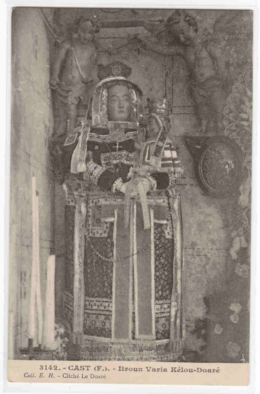 Itroun Varia Kelou Doare Statue Cast Bretagne France postcard