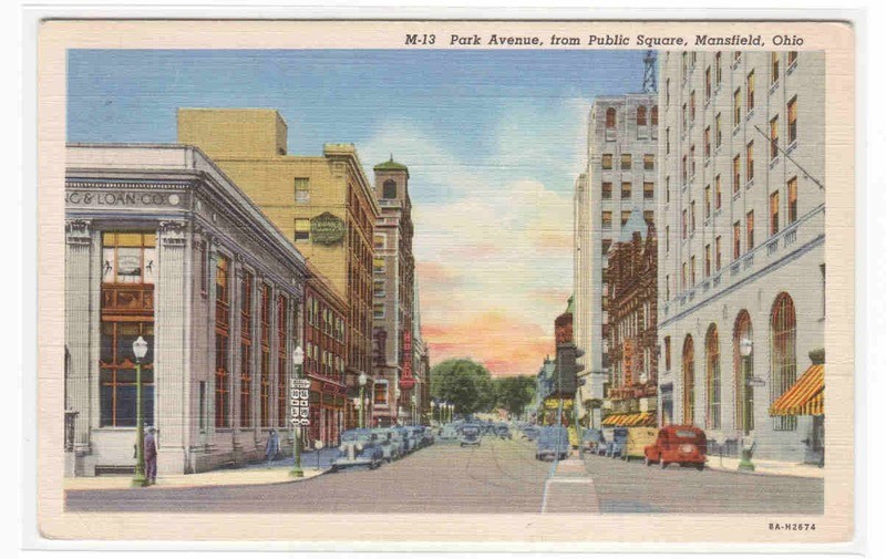 Park Avenue Mansfield Ohio 1944 linen postcard