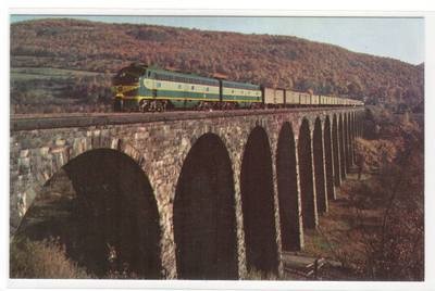 Erie Railroad Train Limited Starrucca Viaduct Susquehanna PA postcard