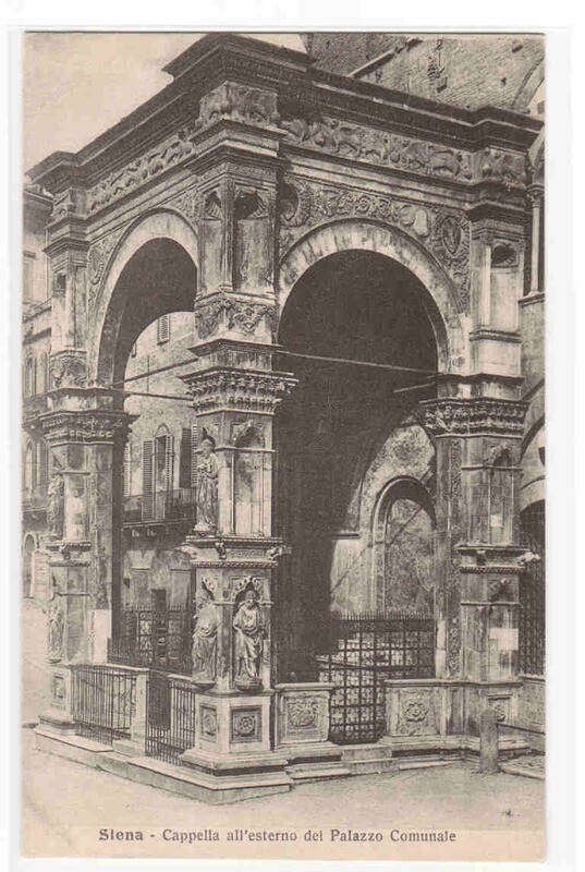 Cappella all’esterno del Palazzo Communale Siena Italy 1910s postcard