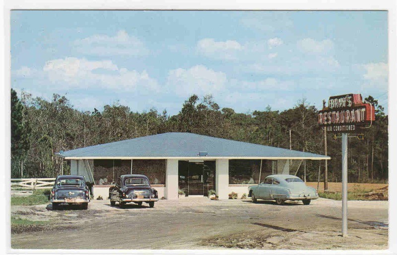 Bray’s Restaurant Cars Hilliard Florida 1950s postcard
