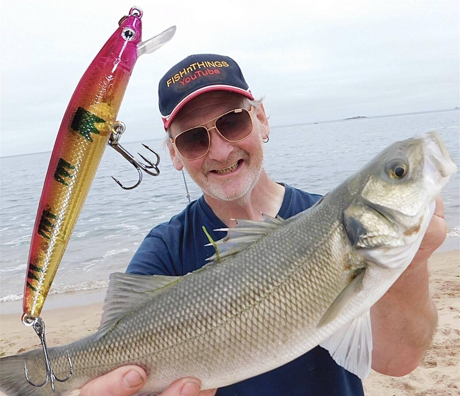 Bass lure Pink head