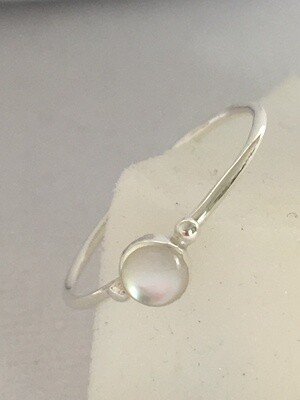 Round Mother of Pearl Sterling Silver Ring